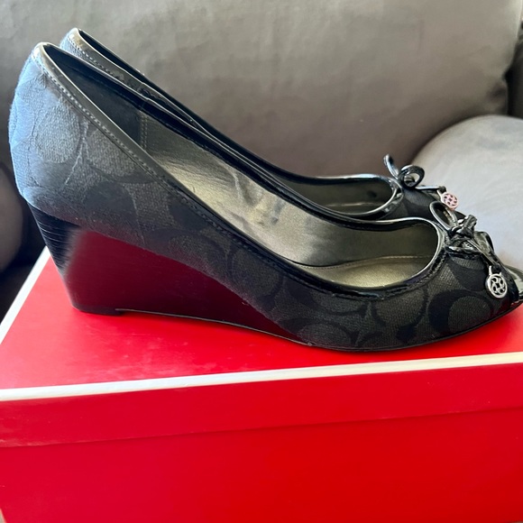 COACH ‘Paola’ wedge peep toed heels. - Picture 6 of 6